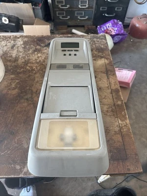 Mercury Marauder 2003-2011, Grand Marquis, Ford Crown Vic consola superior Foto 1 de 4