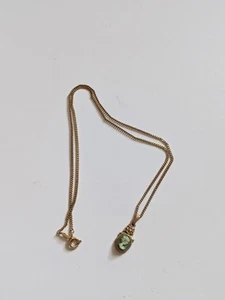 Vintage Gold-Toned 9" Chain Green/White Resin Cameo Pendant Necklace Art Deco - Bild 1 von 7
