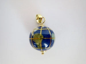 Lapis Stone Inlay WORLD GLOBE PENDANT CHARM 750 18K Gold Italy 15mm Round - Picture 1 of 7