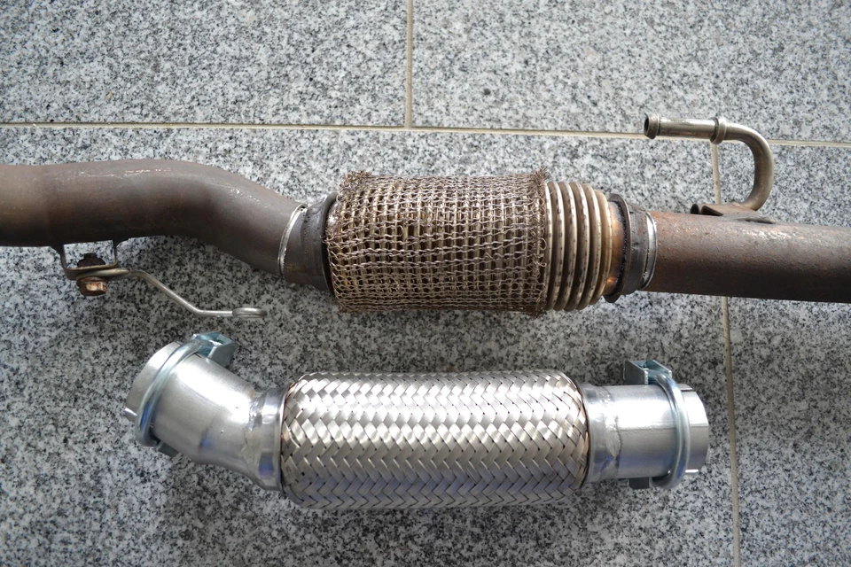 INTERLOCK Flexrohr*Hosenrohr*Montage ohne Schweißen  Fabia 2 1,2i  51kW 44kW - Bild 1 von 1