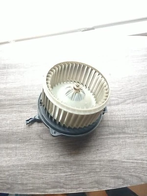 2000 - 2004 年丰田 Avalon 空调加热器鼓风机电机风扇 AY194000 - 9095 原始设备制造商 — 第 1/4 张图片