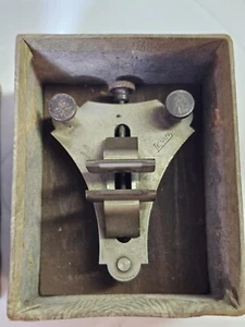 Vintage Uhrmacherwerkzeug Levin 395 Unruh Poising Tool Achat Backen mit Box - G5 - Bild 1 von 14