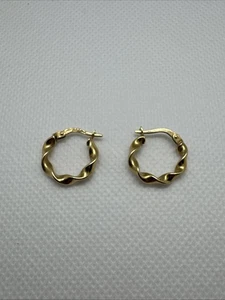 Schöne 10K Gelbgold gedrehte runde Creolen Schnappverschluss Italien 16mm - Bild 1 von 14