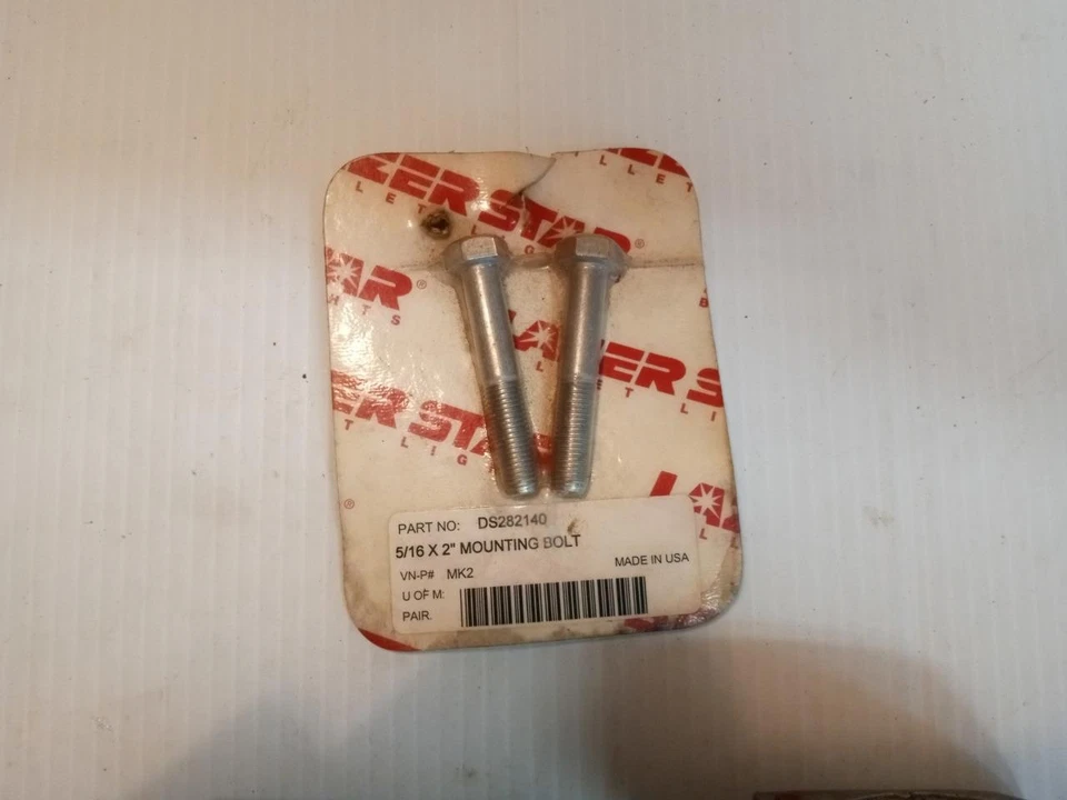 PARAFUSOS DE MONTAGEM 5/16" X 2" COM FUROS DS-282140 LAZER CABEÇA DE PÁ PANELA FERRO PERSONALIZADO FLH - Imagem 1 de 3