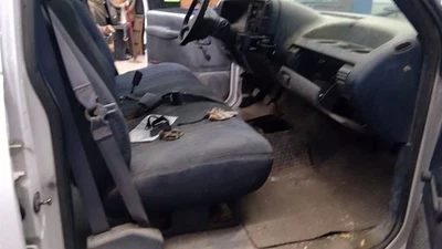 Regulador de ventana delantera de pasajero manual para camioneta Chevrolet 3500 95-02 1947817 Foto 1 de 4