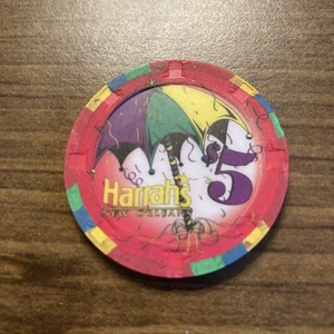 $5 harrahs  House Umbrella New Orleans La casino chip obsloete - Picture 1 of 4