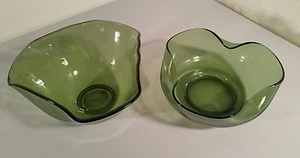 Vintage Retro Green Glass Folded Rim Matching Bowls Emerald Avocado Diameter - Picture 1 of 7