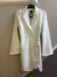 BOOHOO LADIES IVORY ASYMMETRICAL BUTTON FRONT BLAZER DRESS SIZE 12 UK - Picture 1 of 6