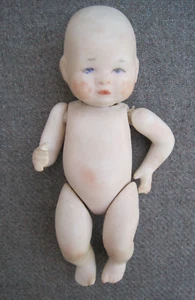 PEQUEÑA MUÑECA ARTICULADA BISQUE PORCELANA VINTAGE marcada GRACIA S. PUTNAM ALEMANIA - Imagen 1 de 9