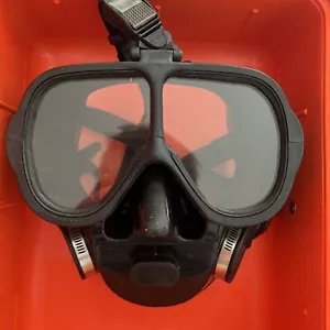 Rare Collectible Scubapro Full Face Mask With Pelican 1400 Scuba Diving - Picture 1 of 12