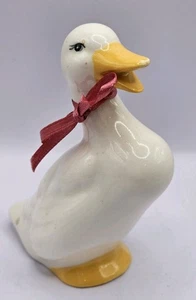 Vintage Goose Figurine Red Ribbon - Ceramic Porcelain - 4 Inch Tall Unbranded  - Picture 1 of 6