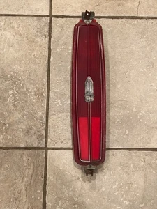 80-89 Cadillac Deville Fleetwood Brougham RWD Left or Right Tail Light FLAW READ - Foto 1 di 7
