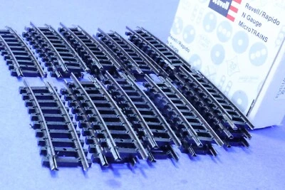 Box of 20 Revell / Rapido N Scale 8" Radius 15 Degree Curved Snap Tracks N-4134 - Image 1 of 4