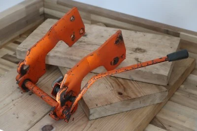 KUBOTA B1550 B1750 B2150 TRACTOR 60 INCH MOWER DECK FRONT LINK SUPPORT - Image 1 of 4