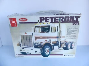 6657 / AMT ERTL / 1:25 MAQUETTE A CONSTRUIRE CAMION TRACTEUR PETERBILT 359 - Photo 1/7