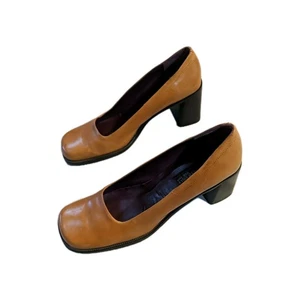 Scarpe a pompa Kenneth Cole New York punta quadrata tinta unita Jane pelle marrone chiaro blocco 10B - Foto 1 di 13