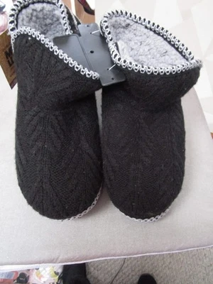 MUKLUKS-BLACK/WHITE-GEOMETRIC-KNIT-FLEECE LINED-BOOTIE SLIPPERS-SIZE-L-NWT - Image 1 of 3
