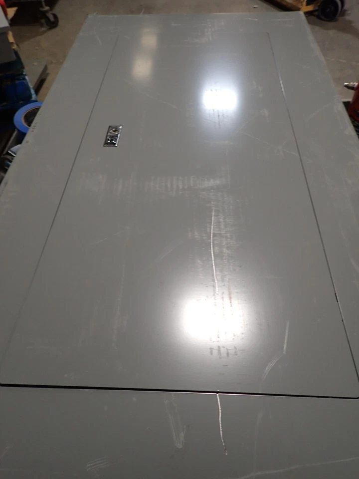 Square D NQ Panelboard 110 amp Main Lug 208v 3 Phase 42c Indoor P707 - Image 1 of 4