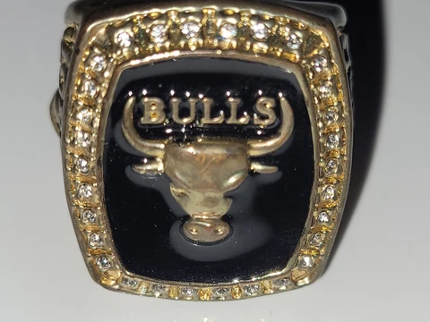 Chicago Bulls Michael Jordan - 1991 NBA Championship Reproduction Ring Size 11 Cover