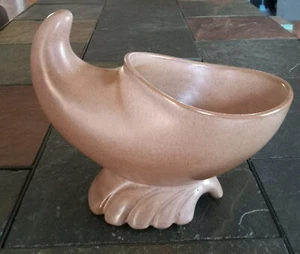 Vintage MCM Frankoma Pottery Cornucopia vaso fioriera marrone 57 USA metà secolo - Foto 1 di 7