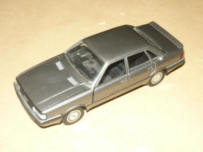 SCHABAK MODELL 1030/31 AUDI 90 QUATTRO BERLINA AUTOMODELLO SCALA 1/43 - Immagine 1 di 3