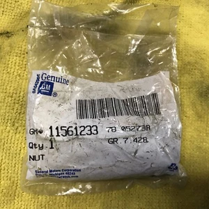 Genuine GM Torsion Bar Adjuster Nut 11561233 - Imagen 1 de 2