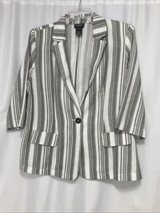 Soho Women’s Blazer Size Medium, White /Gray striped 3/4 Sleeves lightweight - Picture 1 of 7