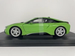 Paragon Models BMW I8 Java Green LHD 1:18 97086 - Zdjęcie 1 z 3