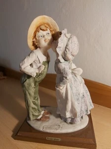 1982 Capodimonte Porzellanfigur " Giuseppe Armani " Küssendes Mädchen " 27cm - Bild 1 von 7