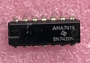 Texas Instruments SN7420N Dual 4-Input NAND Gates Integrated Circuit - Bild 1 von 1
