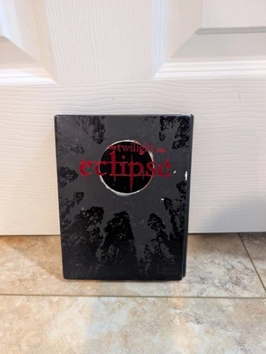 The Twilight Saga Eclipse Limited Collector Blu-ray/DVD Edition w/Photo Cards - Image 1 of 4