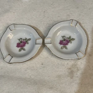 Vintage kleine Japan China Aschenbecher Blumenmuster in der Mitte und Borte in Gold - Bild 1 von 9