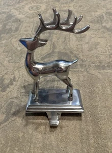 Reindeer Heavy Silver Mantel Hook Stocking Holder Hanger - Picture 1 of 5