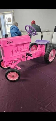 Ford 8N Diecast Wide Front "PINK" Pedal Tractor NIB! 1 of 30 Special Ed Made! - Image 1 of 4