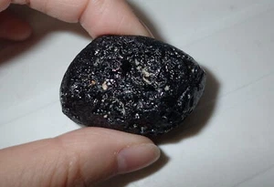 Piedra de tectita de indoquinita negra grande 41,8 gramos 45x34x19 mm - Imagen 1 de 6