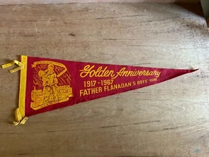 Pennant Penant Casa Ragazzi Padre Fanagan 1917-1967 Anniversario d'oro Vintage - Foto 1 di 16