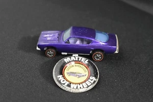 Original 1967 Hot Wheels Redline Custom Barracuda in Purple + Button - Picture 1 of 11
