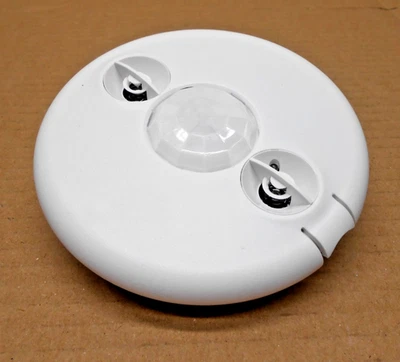 WATTSTOPPER DT-300 DUAL TECH OCCUPANCY SENSOR 24VDC 360° DEGREE PIR (2 AVAIL) - Image 1 of 3