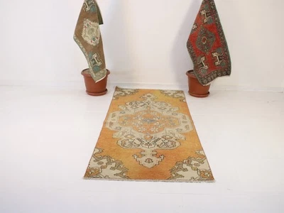 Alfombra pequeña anudada a mano vintage naranja tribal medallón geométrico 3x7 pies Foto 1 de 4