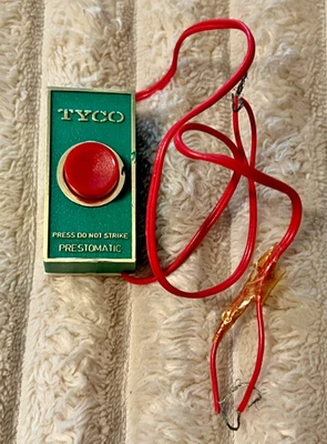 TYCO PRESTOMATIC BUTTON SWITCH–HO SCALE ACCESSORY CONTROL-EUC! - Image 1 of 2