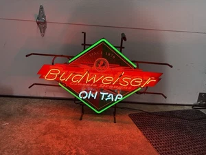 Budweiser Neon Light Sign Vintage Working 31x20 Bar Mancave Signs Decoration - Picture 1 of 9
