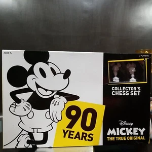 Collector's Chess Set Disney Mickey Mouse The True Original 90 Years, Complete! - Picture 1 of 12