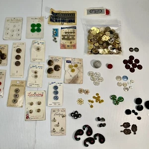 Vintage Buttons Lot Loose & Carded Some Unusual Styles - Picture 1 of 24