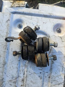 Soportes de motor Cub Cadet 1782 2182 1772 1572 882 1512 782d - Imagen 1 de 1