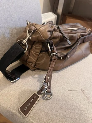 BCBGMAXAZRIA Bolso de Hombro Holgado de Cuero Marrón Cartera Hobo Bolso Estilo Vintage Foto 1 de 4
