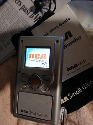 RCA Small Wonder EZ101 Camcorder Silver - Image 1 of 2