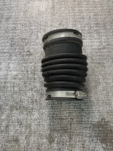 chevrolet equinox air cleaner outlet duct intake hose 2006  - Foto 1 di 15