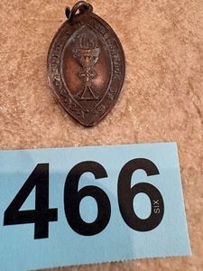 vintage communion token/medal - Foto 1 di 2