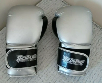 Pinnacle P2 Boxing Gloves by Revgear - Black/Silver 12 Oz - Image 1 of 4