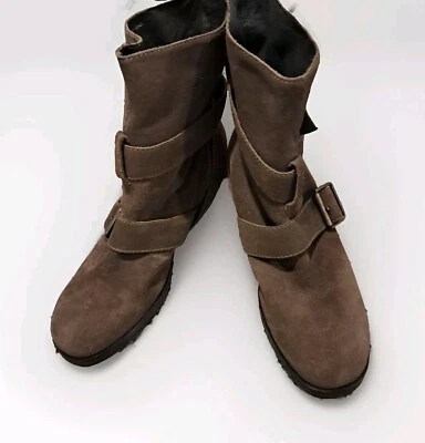 POUR LA VICTOIRE Taupe/ Chocolate Suede Low Boot Size 8 - Image 1 of 4